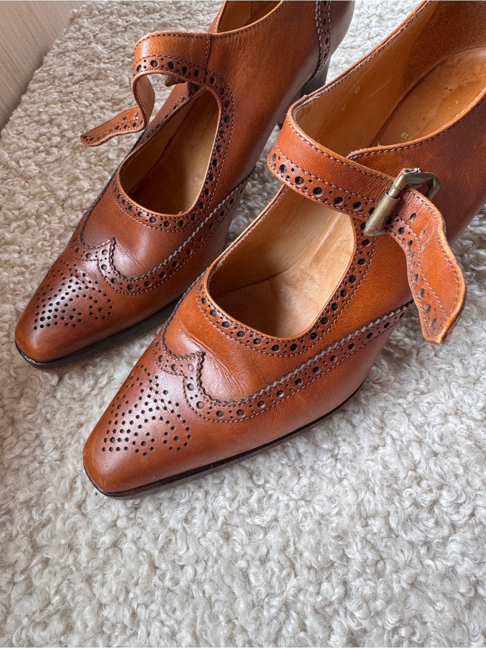 Ralph Lauren burnished tan wingtip heels shoes - Picture 2 of 13